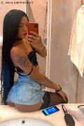 Napoli Trav Izzabela 320 38 82 447 foto selfie 23